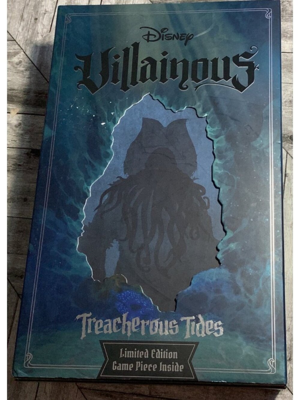 Disney Villainous Treacherous Tides Board Game Limited Edition Sealed
